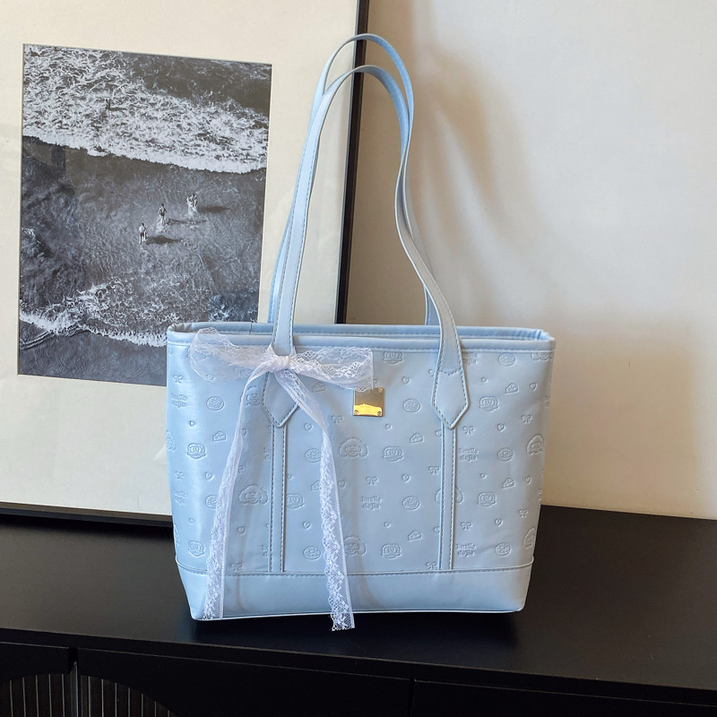 Cross-border new French sweet and simple large-capacity tote bag 2025 New style casual and cute embossed single-shoulder bag full figure