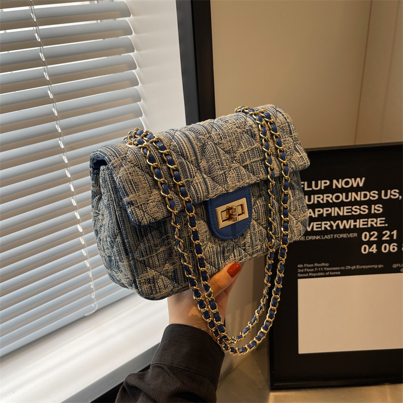 Denim bag for women's niche design 2023 New fashionable diamond-shaped chain bag Versatile casual single-shoulder crossbody bag full figure