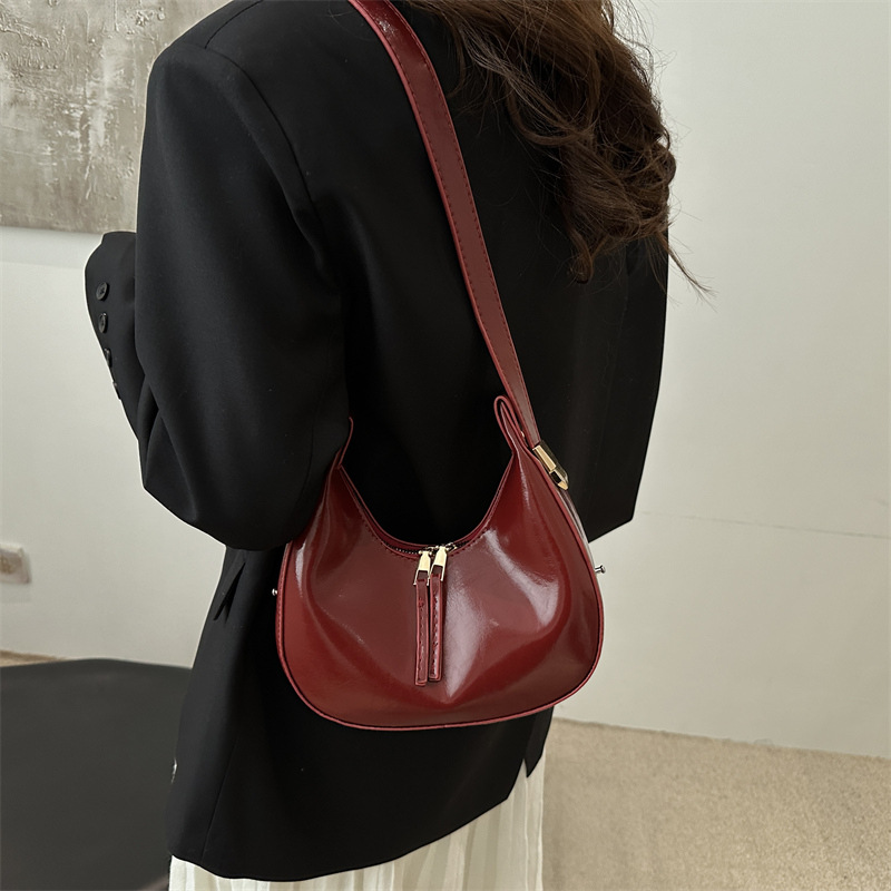 Ladies' single-shoulder bag, glossy double zipper underarm bag, crescent bag 2025, trendy dumpling bag, niche design handbag Specification drawing