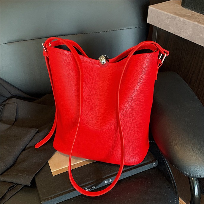 Cross-border retro and simple bucket bag for women, 2025 new style, high-end feel, large capacity, commuting fashion, lychee pattern single-shoulder bag full figure