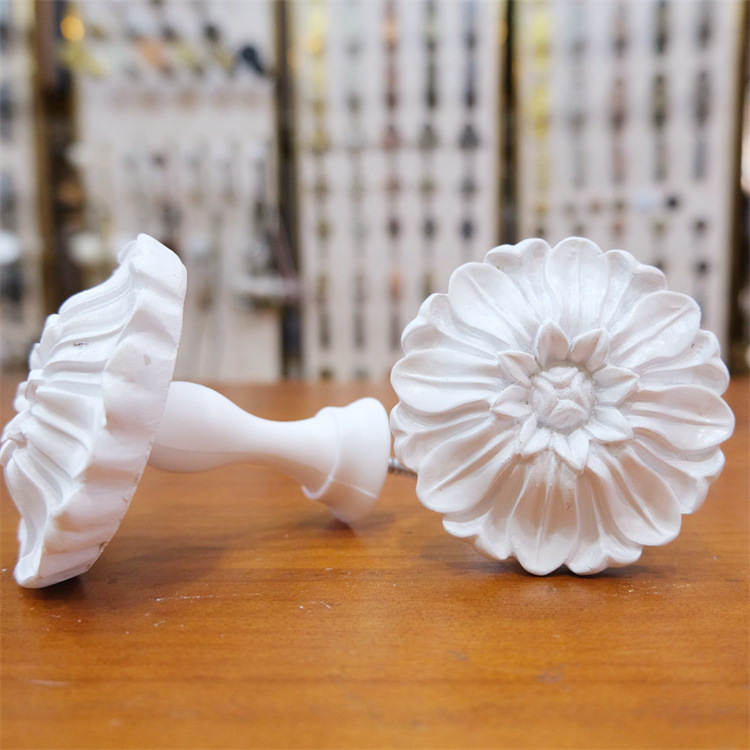 【 Yonghao Hardware 】 Factory direct cross-border supply of classic resin curtain hooks and wall hooks details Picture