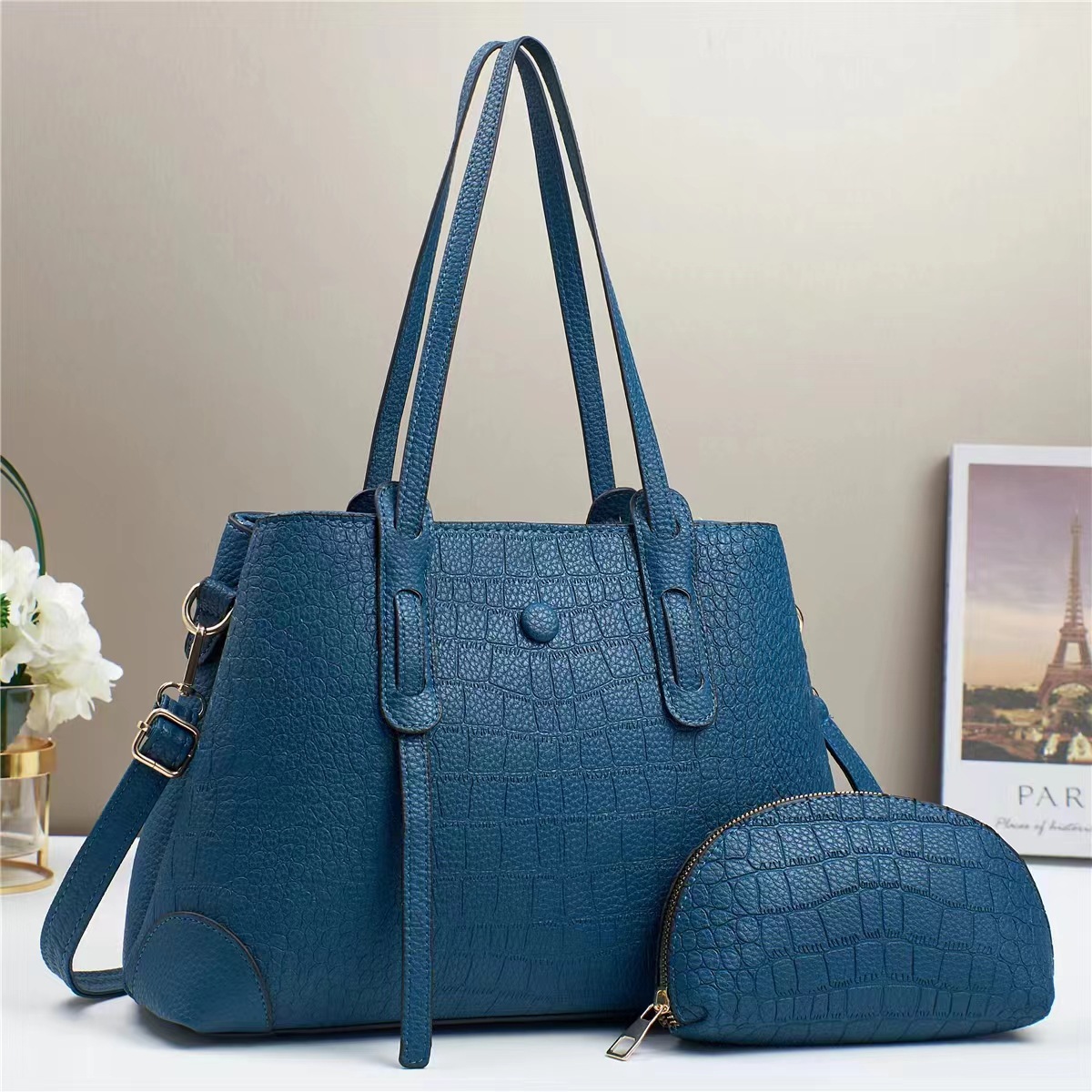 Fashionable women's single-shoulder handbag, trendy crossbody new versatile women's large bag, women's bag, Korean style Application Scenario