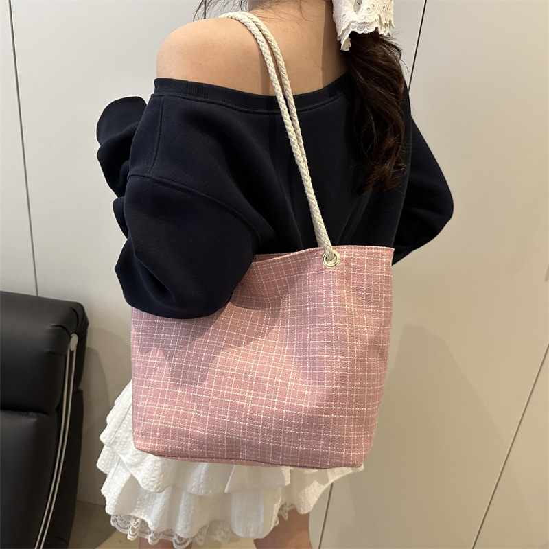Single-shoulder bag, artistic women's large bag, 2025 new Korean-style fashionable canvas bag, trendy large-capacity handbag Specification drawing
