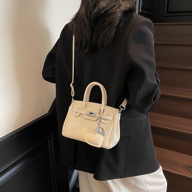 Cross-border Korean version high-end hand-held Kelly bag for women 2025 new trendy and fashionable commuting versatile single-shoulder crossbody bag Specification drawing