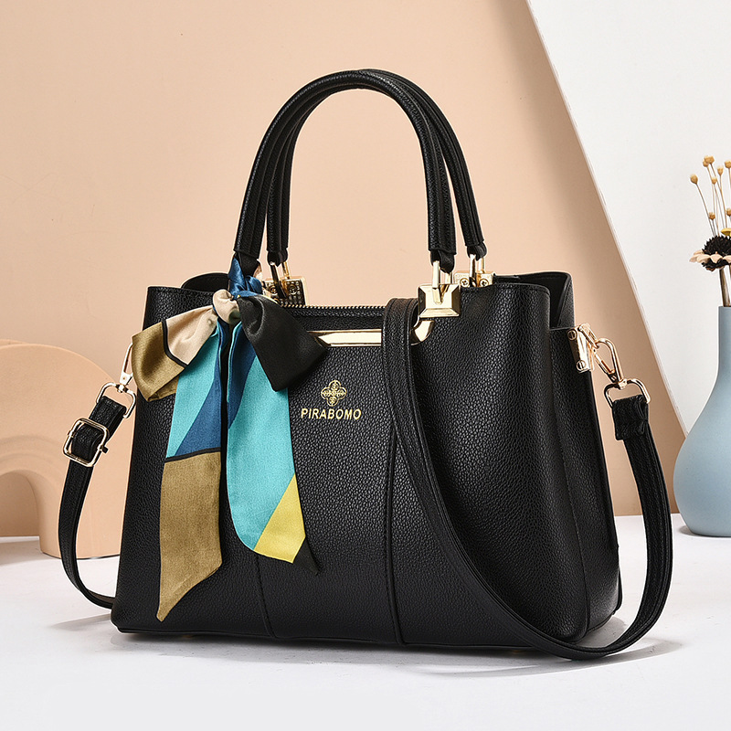 One-piece consignment 2025 new high-end and elegant women's bag, versatile handbag, large capacity middle-aged mom bag details Picture