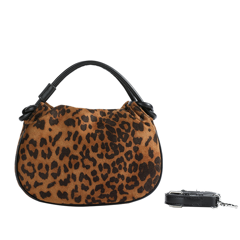 The 2024 new stylish and chic dumpling bag is a versatile, casual, matte, and niche single-shoulder underarm crossbody bag for women Item Picture