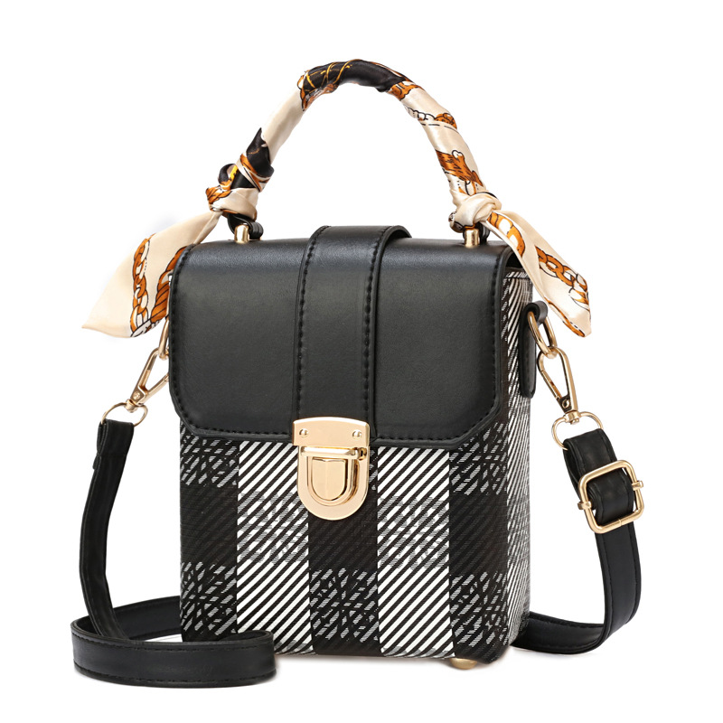 The checkered mobile phone bag is a high-end crossbody bag for women. It's a trendy 2023 summer mini bag for women and a small crossbody bag for mobile phones Item Picture