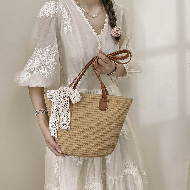 Large-capacity commuter tote bag, stylish single-shoulder straw woven bag, new summer casual seaside vacation woven bag details Picture
