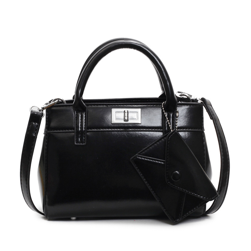 High-end and niche handbag for women, new spring and summer 2025, versatile crossbody bag, trendy and simple handbag, bucket bag Item Picture