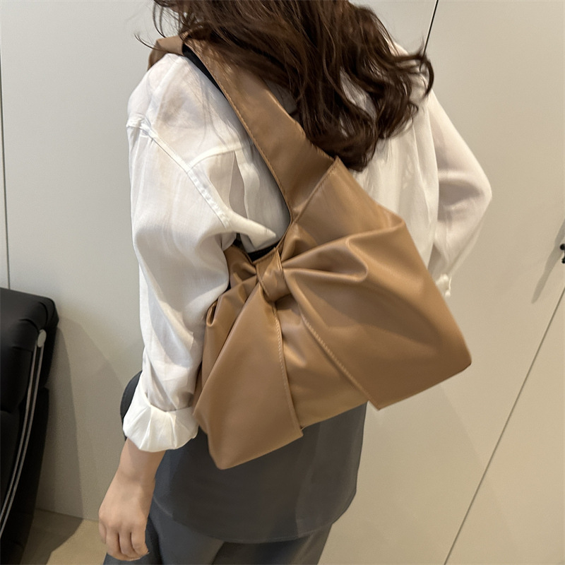 2025 Summer New bow pleated tote bag for women's commuting to work, large capacity single-shoulder bag, fashionable underarm bag Specification drawing