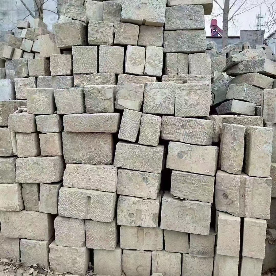 Wholesale of door pillow stones, cut old door pillow prices. Large quantities of door stones in stock for sale. Bulk purchase offers better prices full figure