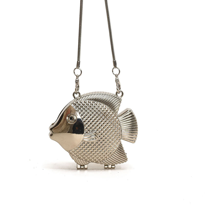 Mini metal crossbody bag for women, 2025 new style, European and American fashion, small fish-shaped red envelope, cute and versatile chain bag Item Picture