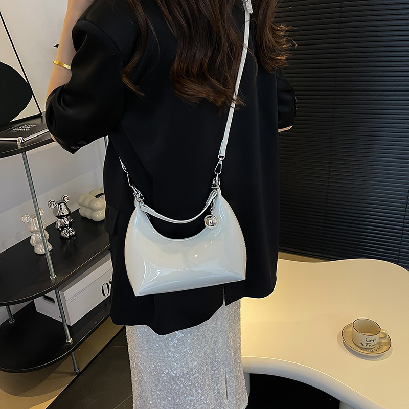 Fashionable dumpling bag for women, Korean style trendy handbag 2025 Summer new style, high-end single-shoulder bag, stylish crossbody bag Specification drawing