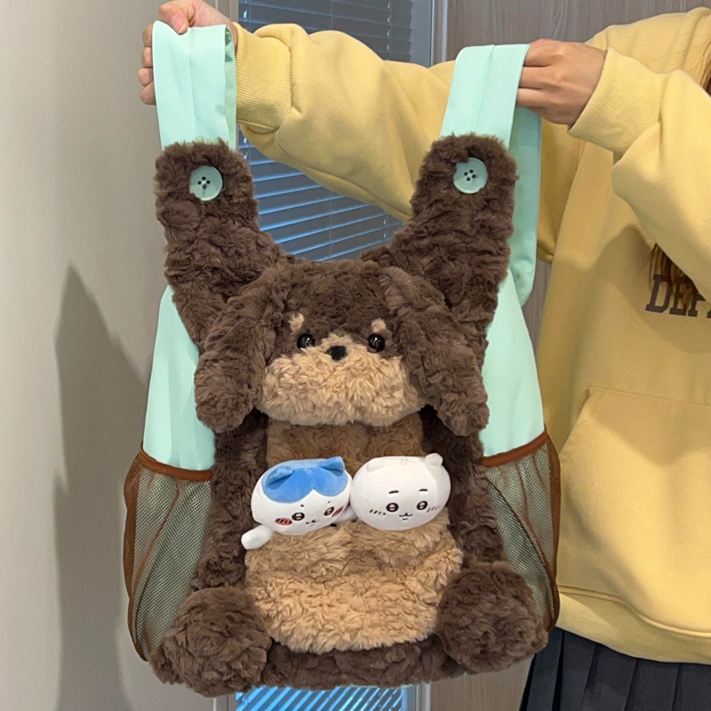 New cute little penguin plush cartoon backpack, Dachshund school student schoolbag, casual commuting backpack Application Scenario