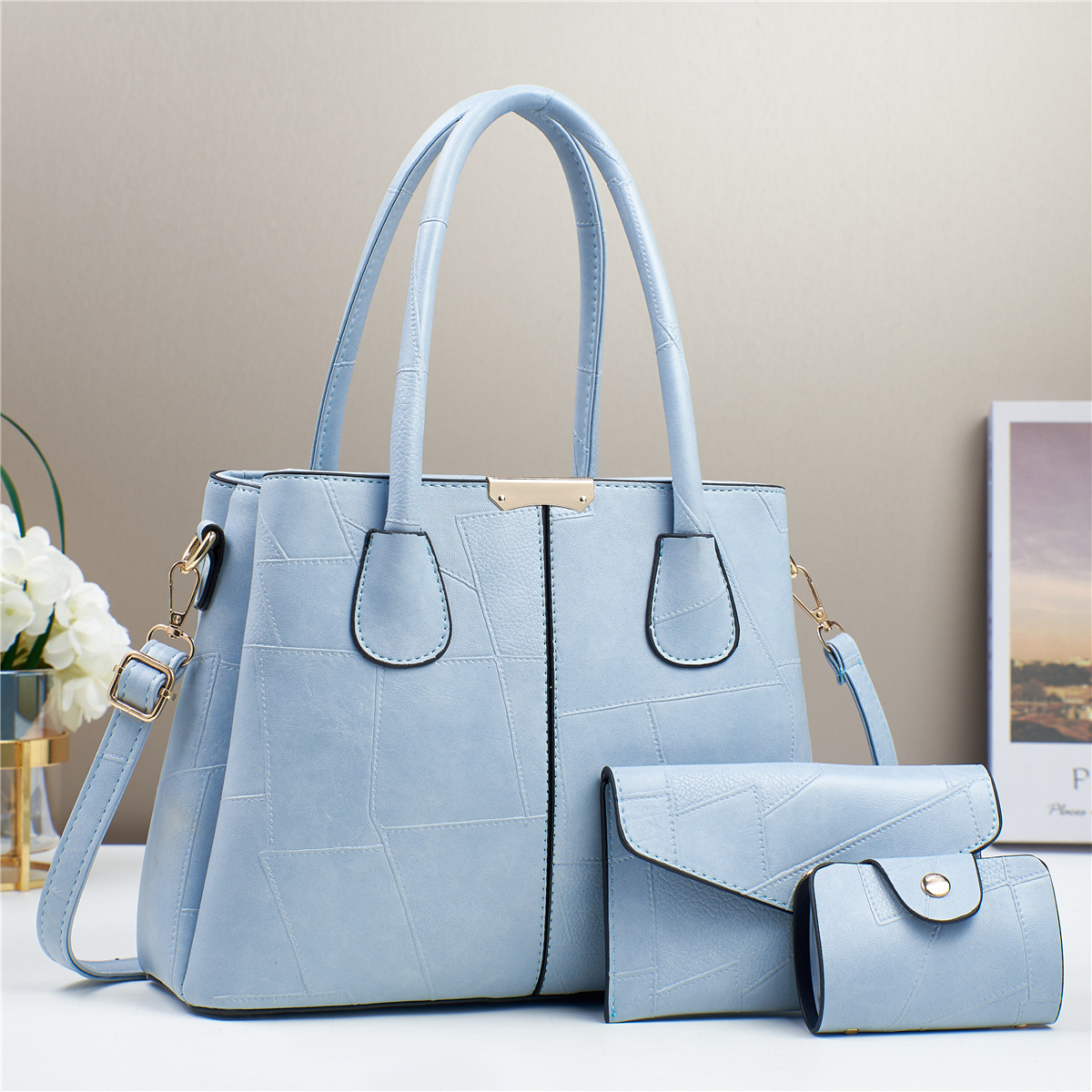 Three-piece high-capacity women's bag set 2024, new handbag style, single-shoulder bag, trendy and versatile, single-shoulder crossbody for export Application Scenario