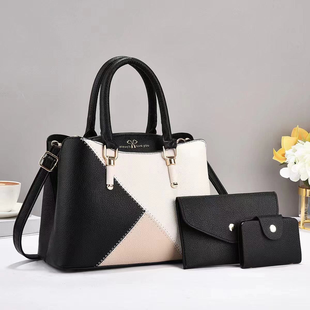 Three-piece women's bag set, large-capacity handbag, new style of women's bag with color-blocking splicing, single-shoulder large bag, mom's bag, one piece wholesale details Picture