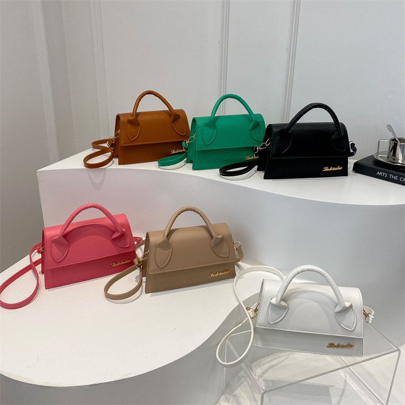 European and American stylish lettered fashion handbag for summer 2024, versatile and trendy single-shoulder bag, high-quality crossbody bag for women Application Scenario