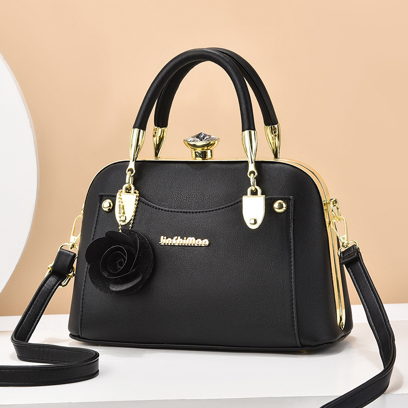 Shell bags, steel frame bags, trendy clip bags, 2024 women's bags, cross-border best-selling single-shoulder handbags, factory direct sales and consignment full figure