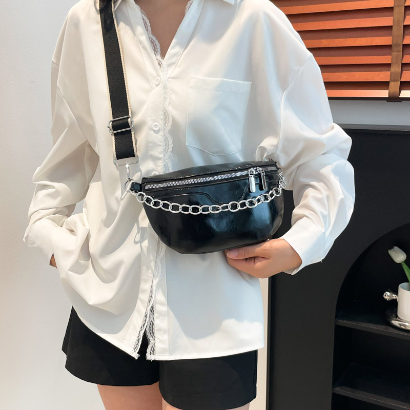 Fashionable saddle bag for women, 2025 new style, high-end glossy chain bag, simple and versatile single-shoulder crossbody bag details Picture