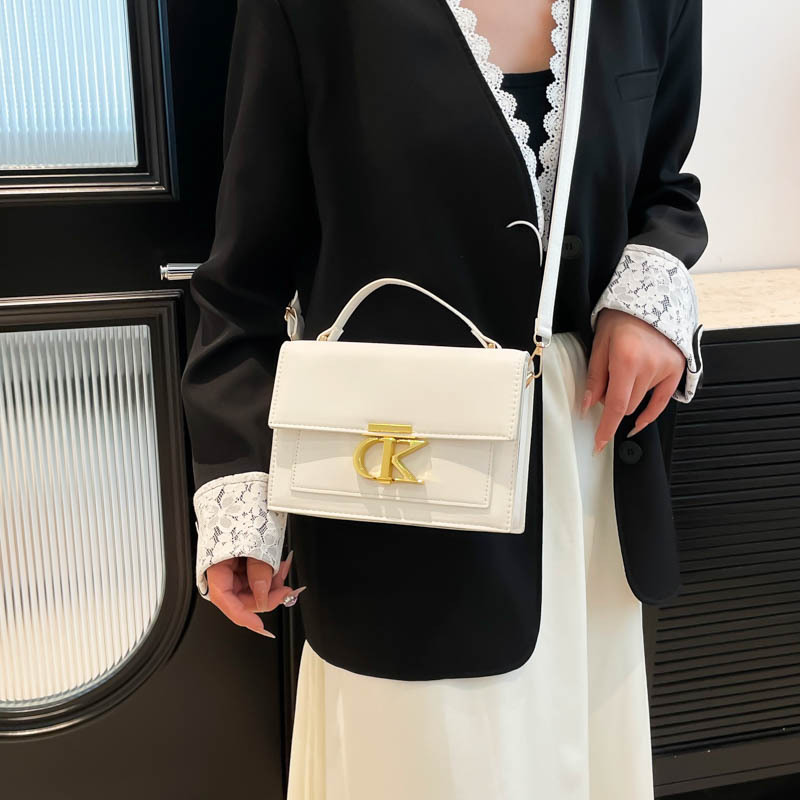 Bags Cross-border trendy bags, simple and elegant single-shoulder handbags for women, niche designs, versatile small square bags, crossbody bags details Picture