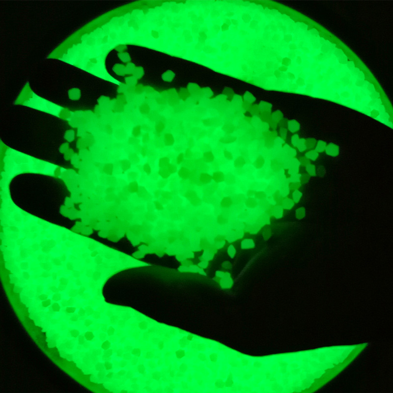 3mm luminous crushed stone cross-border fish tank aquarium landscape garden Fluorescent particle high-brightness luminous stone luminous sand factory Application Scenario