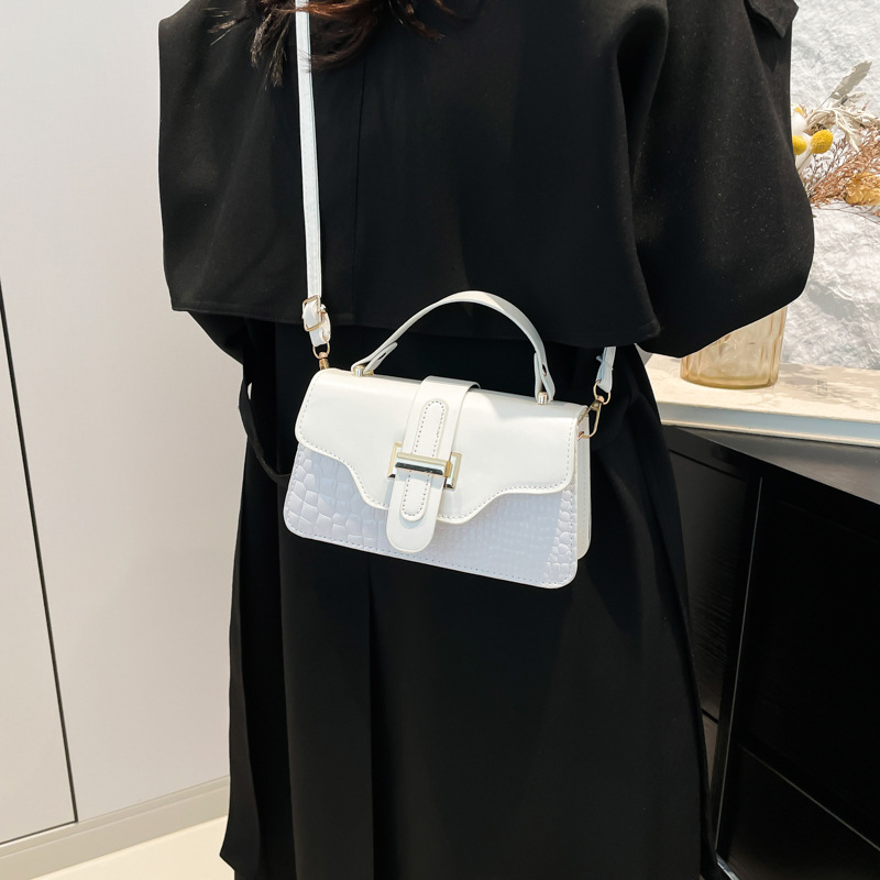 Casual, fashionable and retro belt buckle spliced 2024 autumn new design trend single-shoulder hand-carry crossbody small square bag for women details Picture