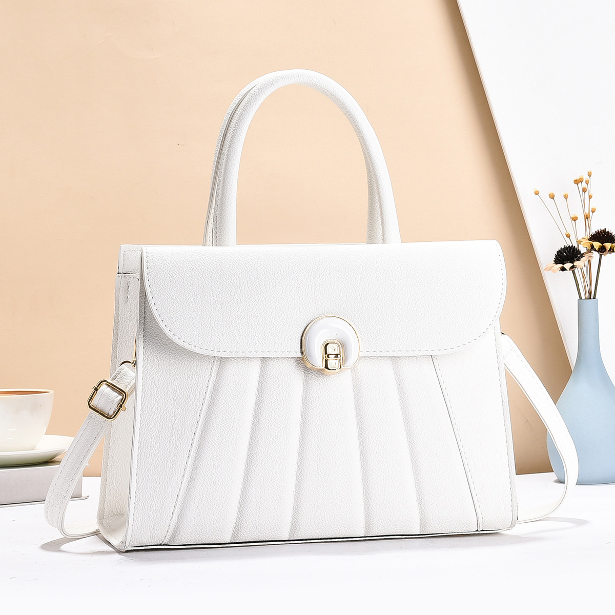 Multi-layer pleated practical crossbody handbag, 2025 new style high-quality large-capacity handbag, cross-border versatile single-shoulder bag Specification drawing
