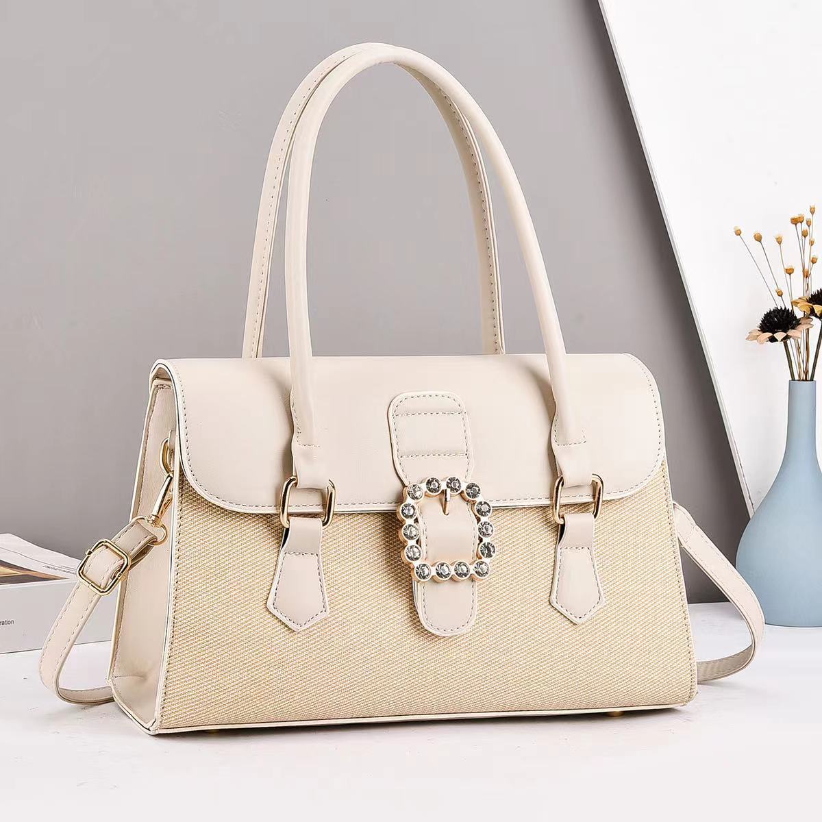 A versatile bestseller for foreign trade 2025 hand-held bill of lading shoulder crossbody new women's bag, elegant ladies' handbag, large capacity women's bag Item Picture