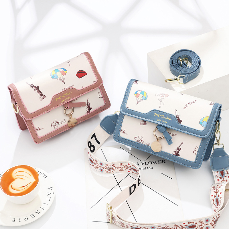 2022 New style ins crossbody bag for women, fresh and forest-themed single-shoulder handbag, Japanese-style crossbody bag details Picture