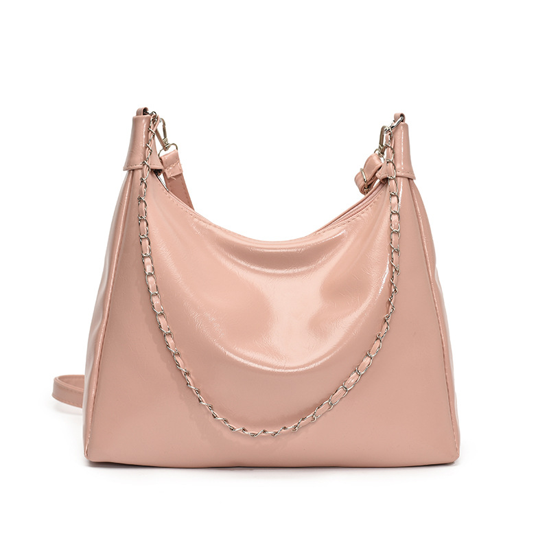 European and American retro large-capacity commuter tote bag for women, new single-shoulder crossbody bag, niche design underarm bag for women Item Picture