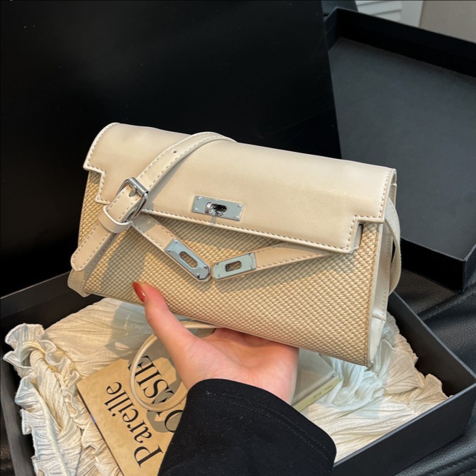 Retro, niche and unique underarm Kelly bag for women 2025 new style, fashionable, high-end texture, versatile single-shoulder crossbody bag full figure