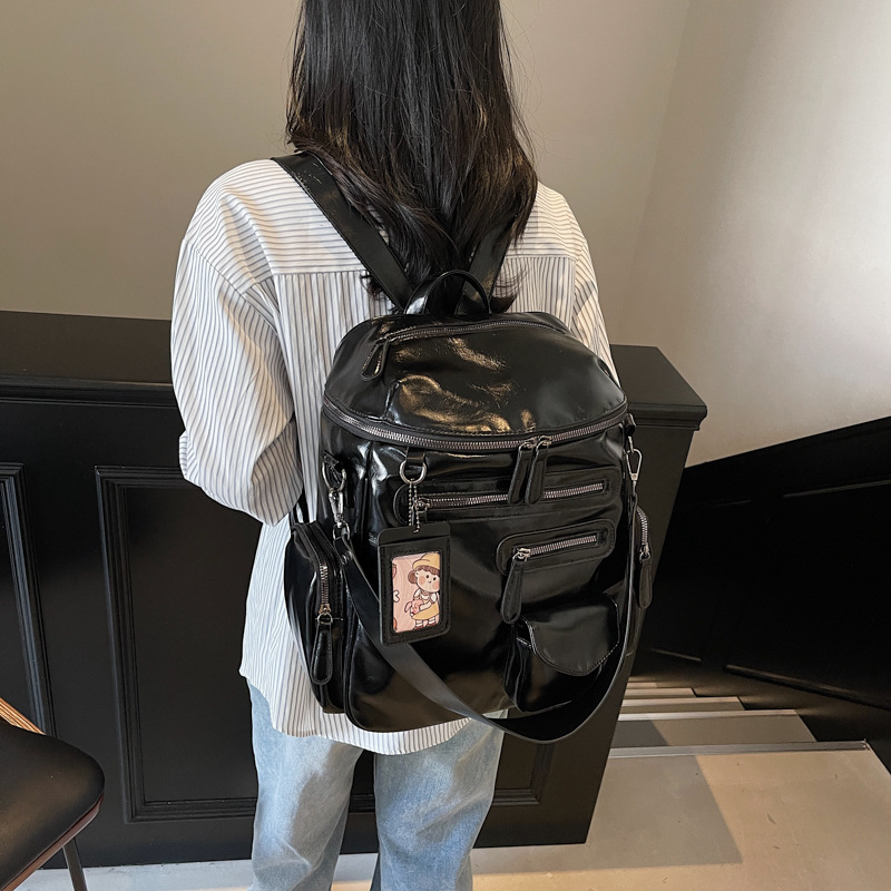 A trendy motorcycle backpack for girls in 2025, a new multi-pocket zipper backpack for college students' school bags Application Scenario