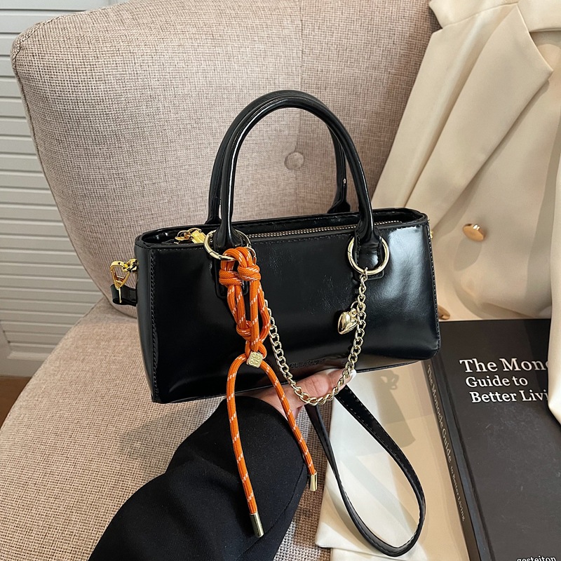 High-end quality small bag for women, 2025 new Korean version versatile hand-held tote bucket bag, popular single-shoulder crossbody bag details Picture