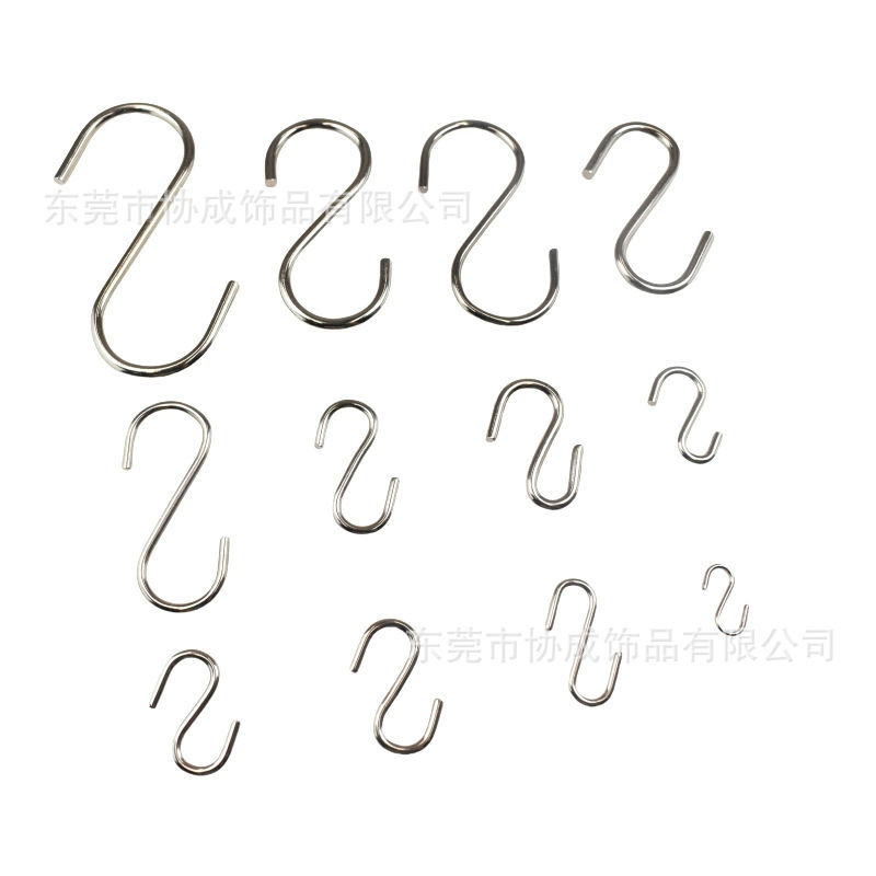 Metal S-shaped hooks, iron hooks, small metal hooks, S-shaped iron hooks, S-shaped hooks, kitchen furniture hooks, S-shaped curved hooks Item Picture
