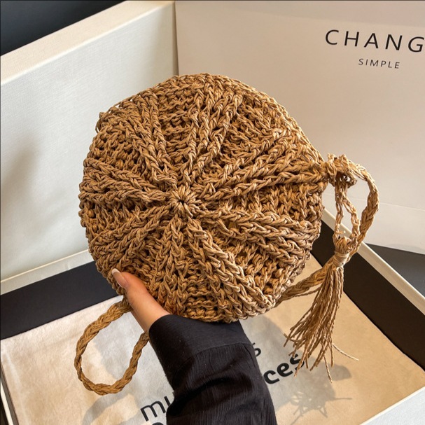 2025 New style simple round fringed crossbody straw woven bag for women, hand-woven summer beach vacation single-shoulder bag full figure
