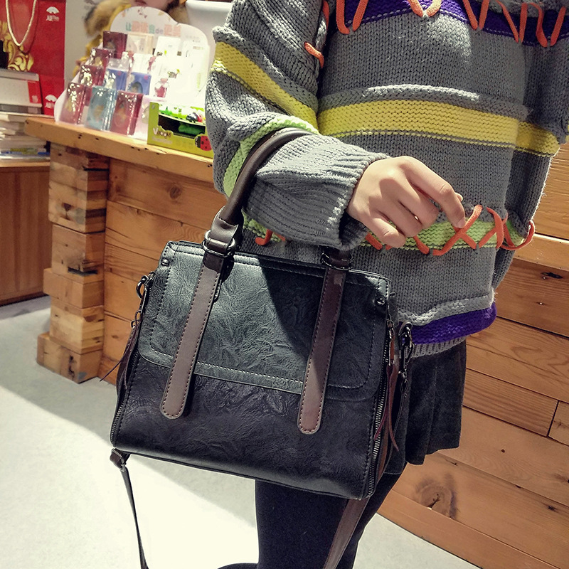 2022 new style of large bags, single-shoulder bag, Korean version, large capacity crossbody bag, handbag, women's large bag, fashionable women's bag details Picture