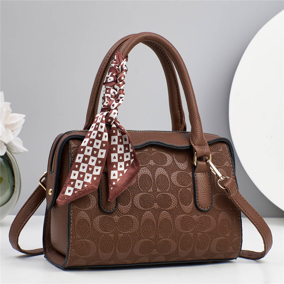 Mini small pillow bag, women's handbag, single-shoulder bag, crossbody bag, large-capacity Boston small square bag for women full figure