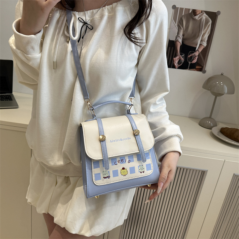 A simple, new and fashionable school-style casual Instagram backpack that is versatile and personalized for women, suitable for shopping, classes and commuting details Picture