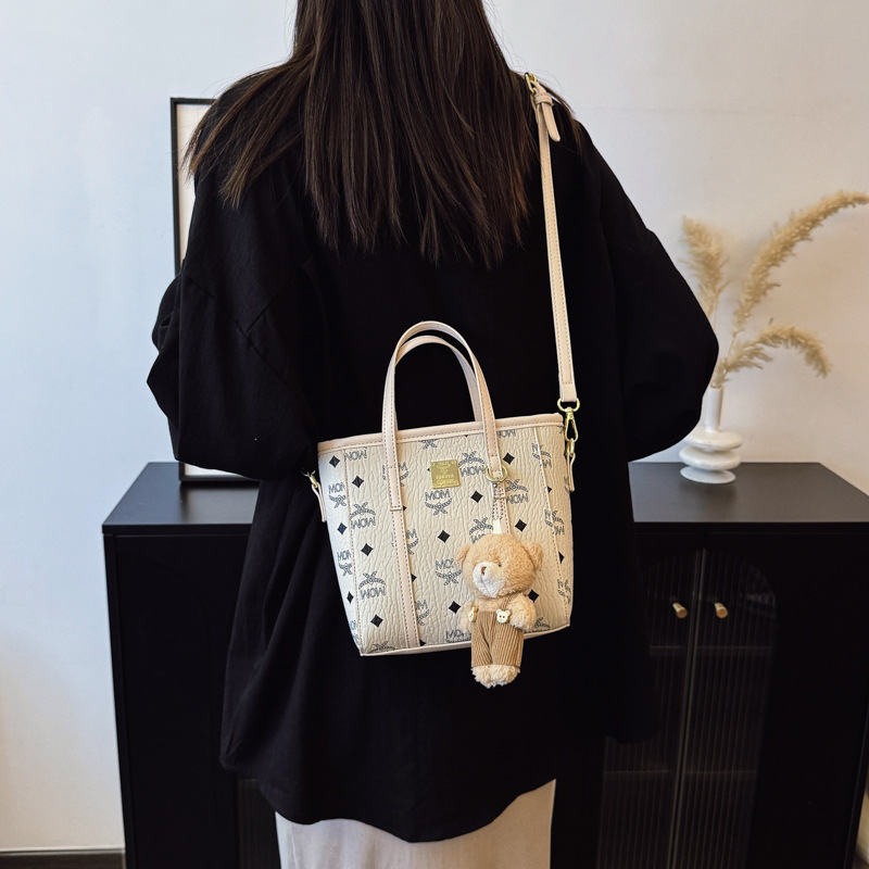 A niche printed bucket bag for women in 2025, a trendy single-shoulder crossbody bag, a fashionable commuter handbag for girls Specification drawing