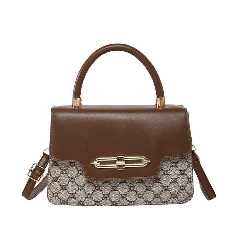 High-end women's 2025 Spring/Summer new fashionable single-shoulder crossbody color-blocking small square bag, popular women's bag in 2025 Item Picture