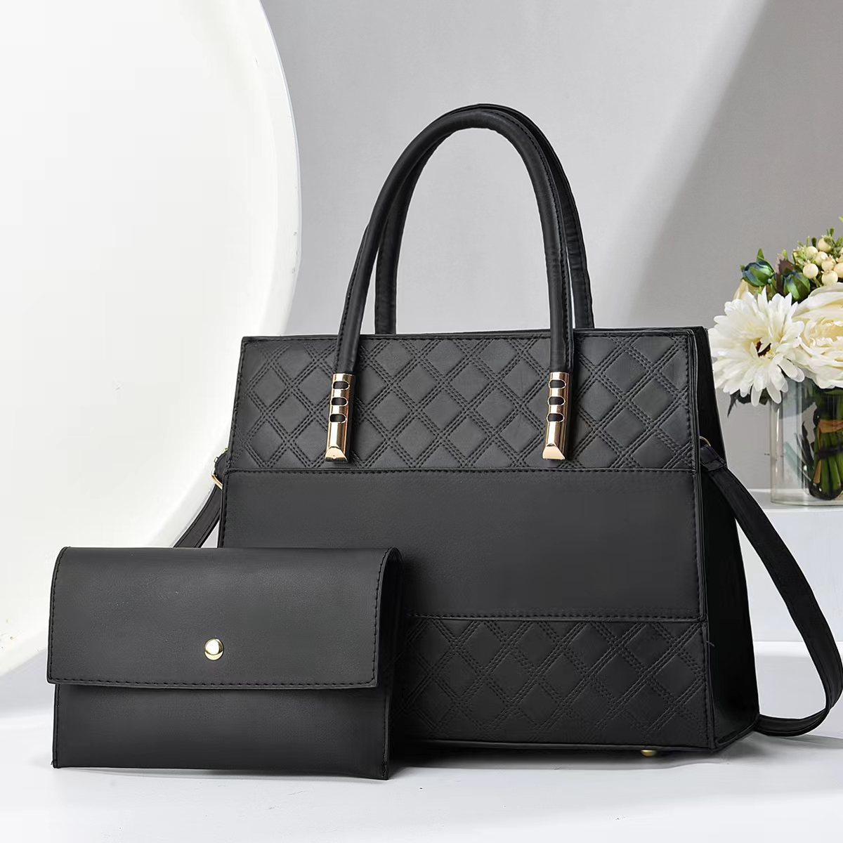 A new large-capacity patchwork cross-border retro fashion handbag for mom, a high-end and versatile commuting tote bag full figure
