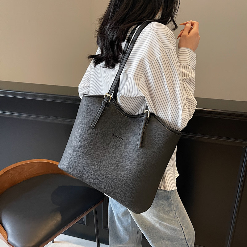Cross-border retro soft leather handbag for women 2025 new style versatile and fashionable large-capacity commuter single-shoulder tote bag details Picture