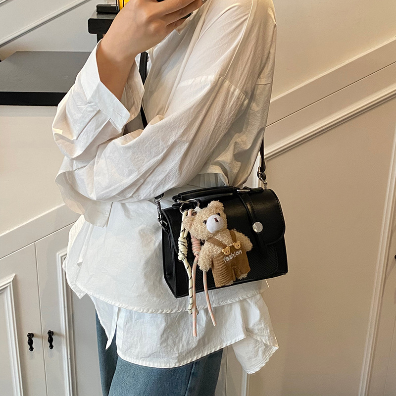 High-end and niche women's 2025 new trendy and versatile crossbody bag, a small square handbag for women Specification drawing