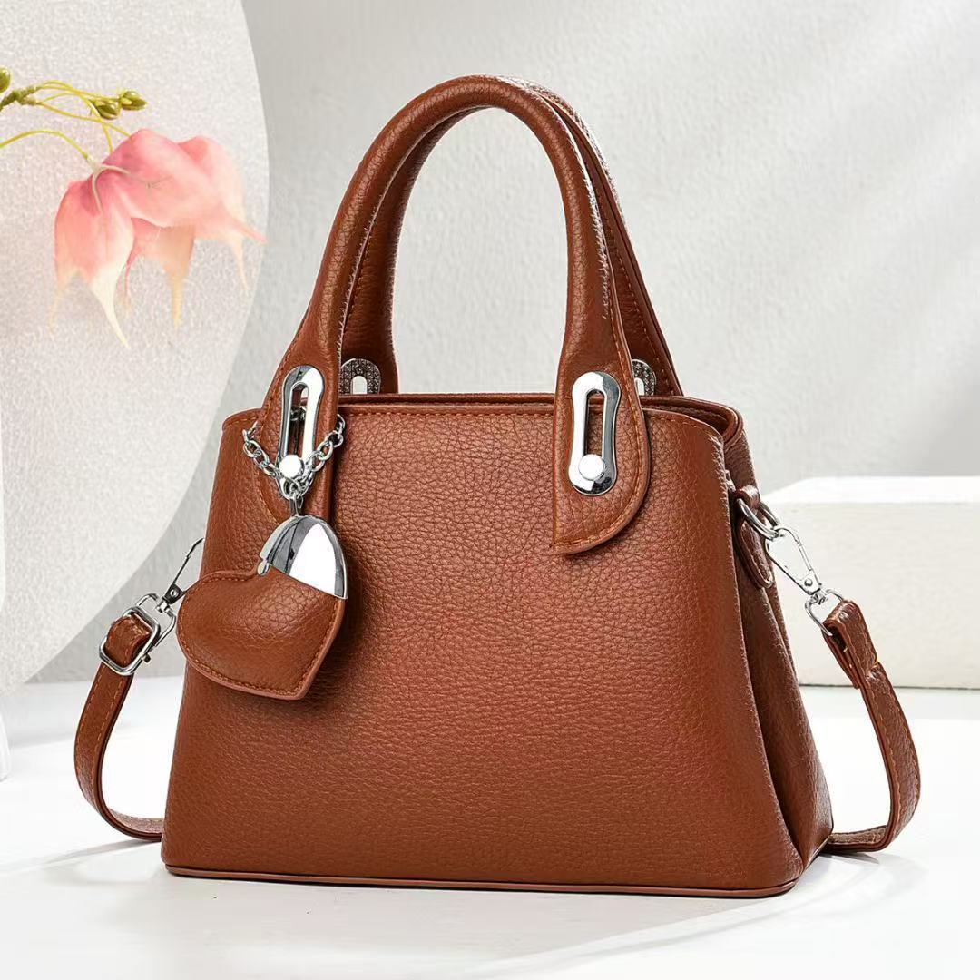 Korean niche vegetable basket bucket bag 2025 Spring new tote bag for commuting single-shoulder crossbody hand-carry small bag Application Scenario