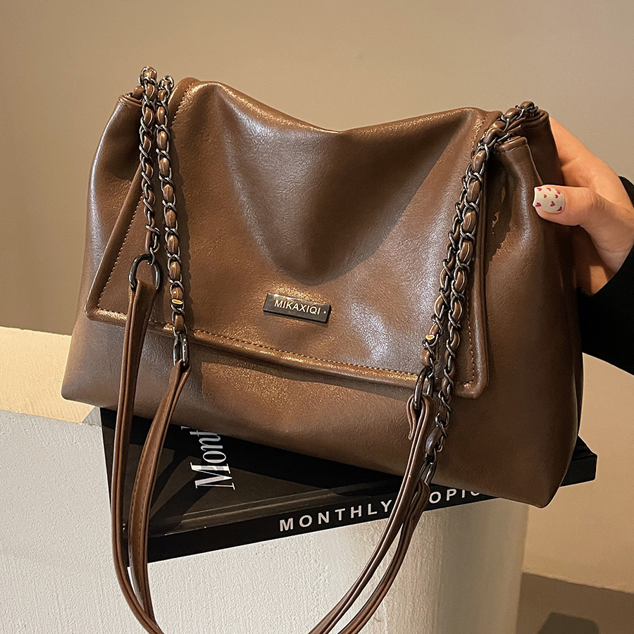 Simple, elegant, fashionable and versatile single-shoulder bag for women, 2024 new large-capacity tote bag, casual and retro small square bag full figure