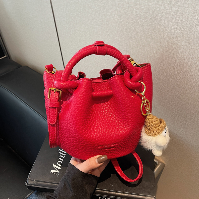 Korean-style simple handbag, fashionable and versatile for work and commuting, a new 2025 simple and high-end crossbody bag for women Specification drawing