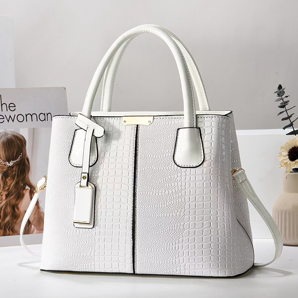 Cross-border bags: Women's 2024 New Casual Octopus shiny leather Handbag, Women's foreign trade single-shoulder crossbody bag Specification drawing