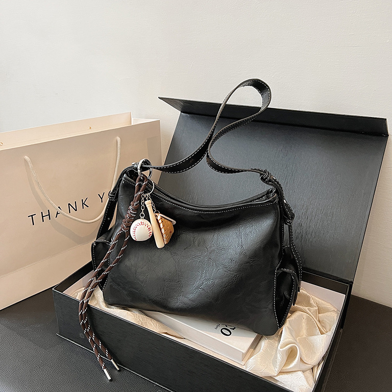 Korean chic large-capacity tote bag 2024 new style high-end texture retro underarm bag, versatile crossbody bag for commuting Specification drawing