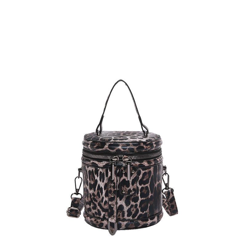 A simple and niche leopard print cylindrical bucket bag for women, a new 2024 fashionable and versatile handbag, a high-end single-shoulder bag Item Picture
