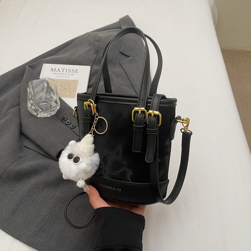 Retro, casual and versatile crossbody bag for women, 2024 new trendy and fashionable single-shoulder bag, high-end hand-held bucket bag Specification drawing
